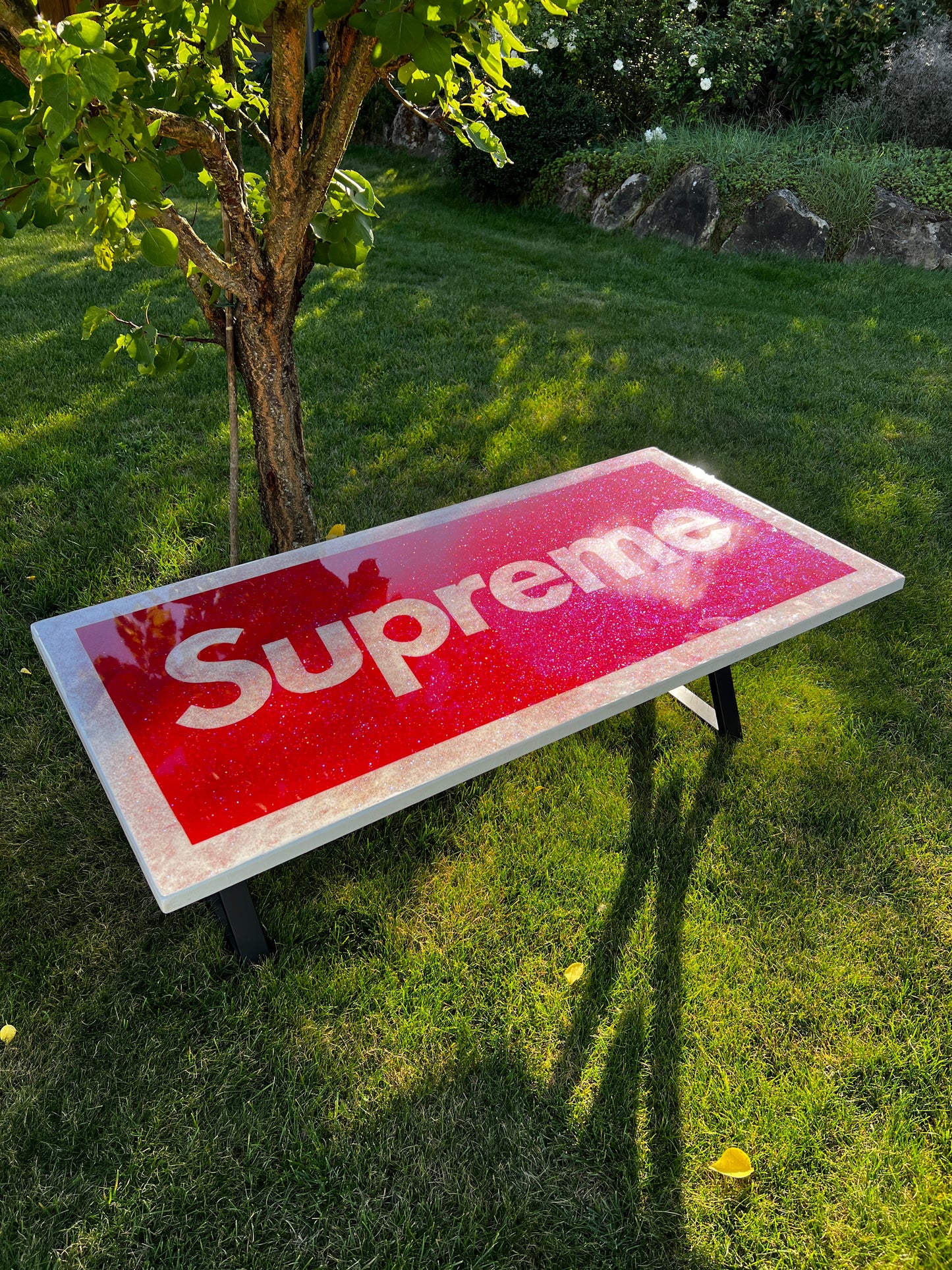 Supreme Couchtisch