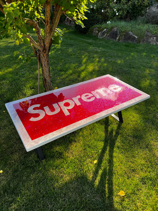 Supreme Couchtisch